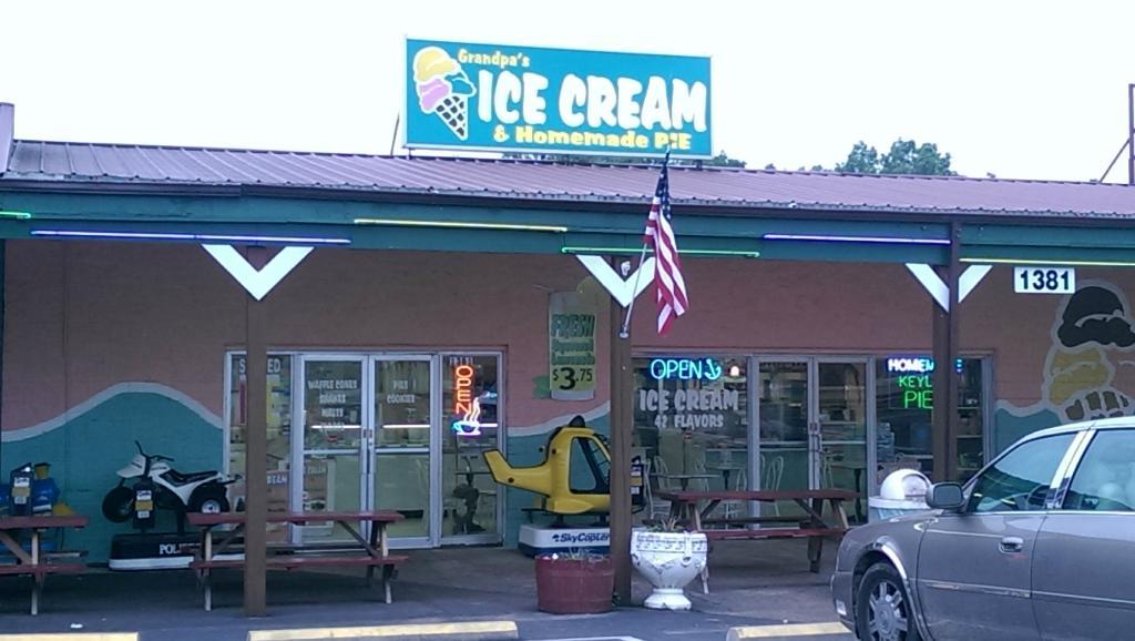 Grandpa`s Ice Cream & Homemade Pies